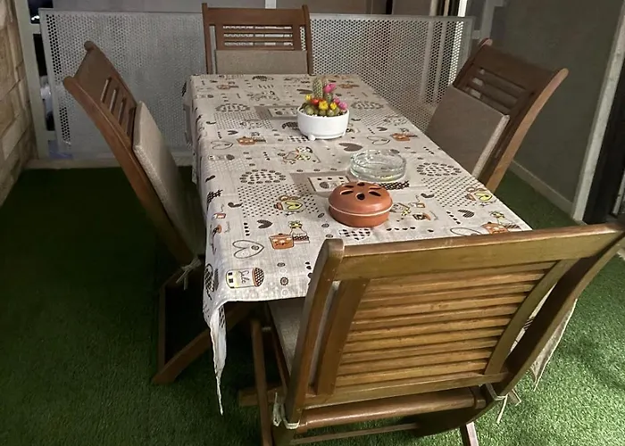 公寓 By Margi 巴里